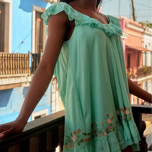NWOT Free People Buttercup Embroidered Mini Dress - Picture 2 of 3